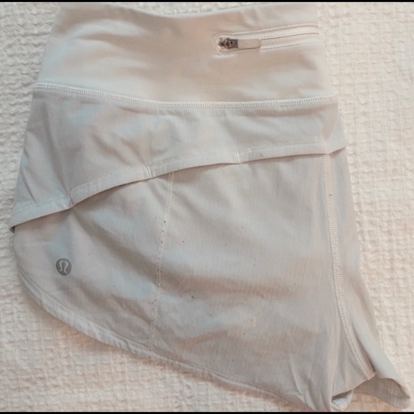 White speed ups size 6 - Picture 2 of 3